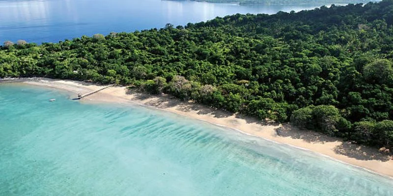 Emirates Airline Dzauodzi Office in Mayotte