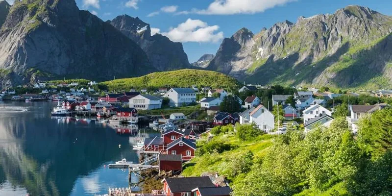 Emirates Airline Evenes Office in Norway
