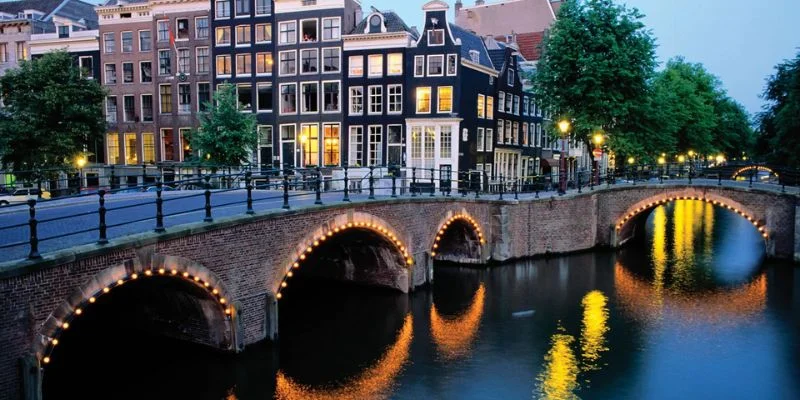 United Airlines Amsterdam Office In Netherlands