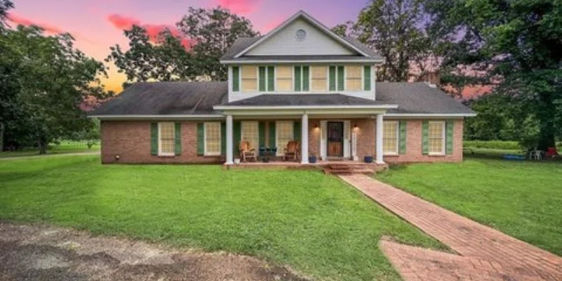 United Airlines Lambert Office in Mississippi