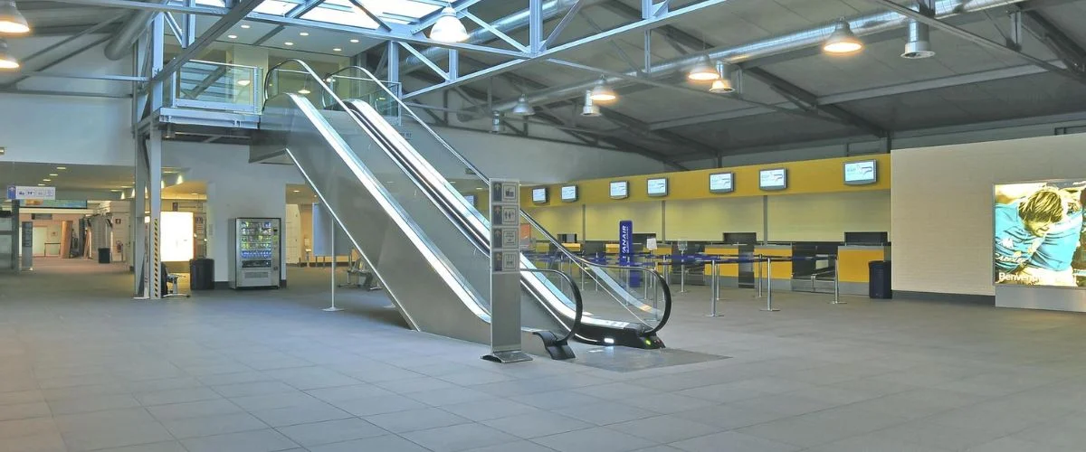 Ryanair PMF Terminal Parma Airport