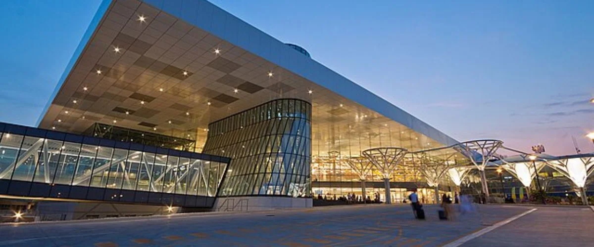 Ryanair SPU Terminal - Split Airport
