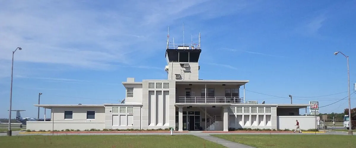 Where does Delta Airlines fly from Valdosta Regional Airport?